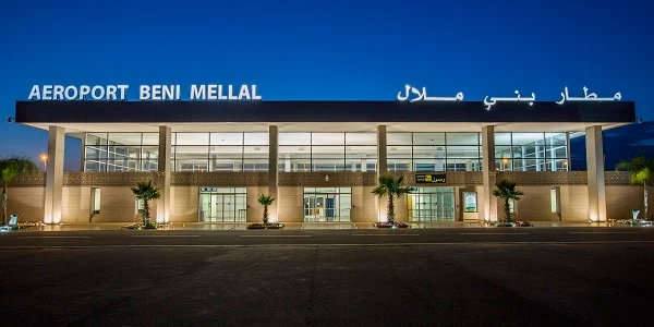 بني ملال..عودة الحركة إلى المطار الدولي للمدينة بتدشين أول رحلة