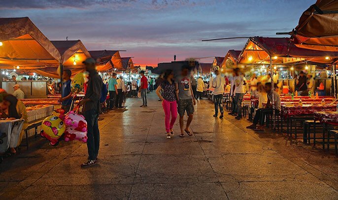 خطير..مداهمة سيارة لحنطة للمأكولات بجامع الفنا بمراكش