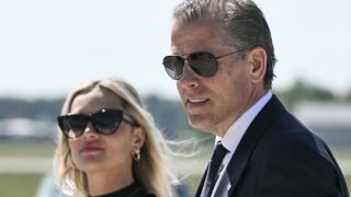 بدء محاكمة نجل بايدن بتهمة حيازة غير قانونية لسلاح