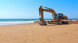 حماة المال العام يحذرون من استنزاف مافيا الرمال لثروات البلاد