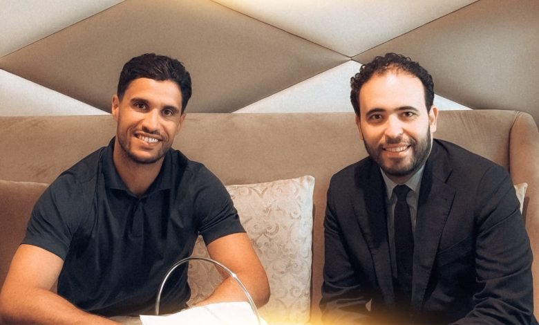 رسميا.. نهضة بركان يعلن تعاقده مع الحارس الدولي منير المحمدي