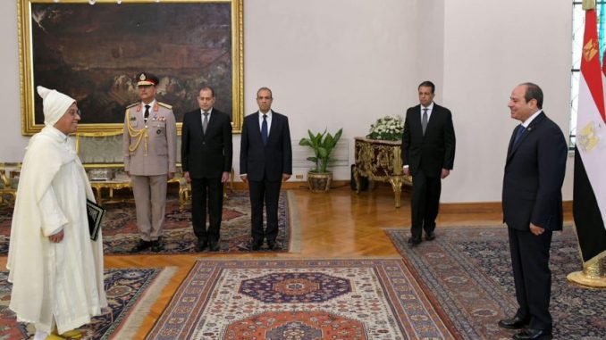 سفير صاحب الجلالة بالقاهرة يقدم أوراق اعتماده للرئيس المصري عبد الفتاح السيسي