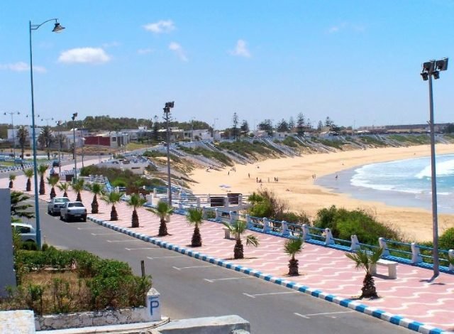 موسم الصيف..شواطئ الجديدة تفتح ذراعيها لإستقبال المصطافين