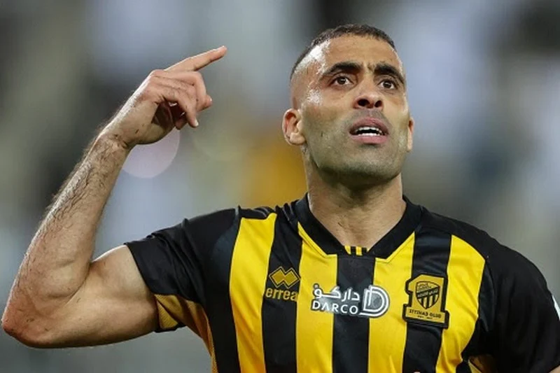 المغربي حمد الله يوقع لنادي الشباب السعودي