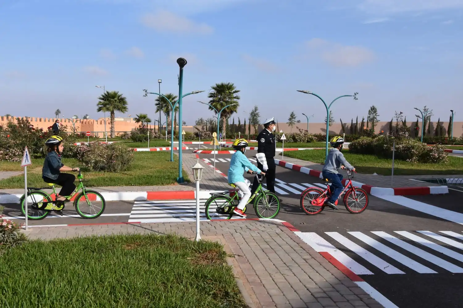 إطلاق الدورة ال12 من الحملة التحسيسية حول السلامة الطرقية تحت شعار “كونوا يقظين و سوقوا بحذر” بالجديدة