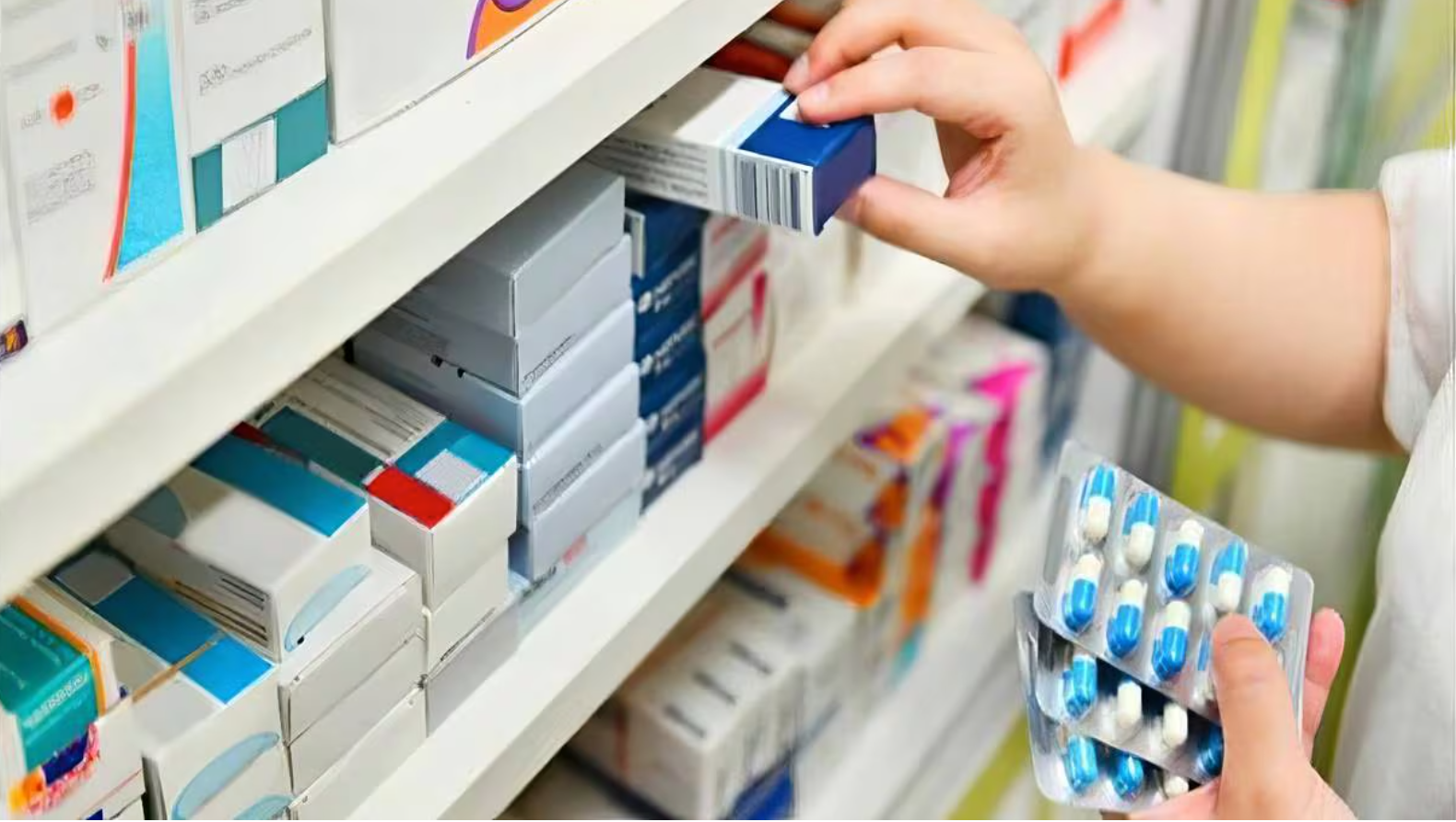 تخفيضات جديدة في أسعار الأدوية تدخل حيز التنفيذ