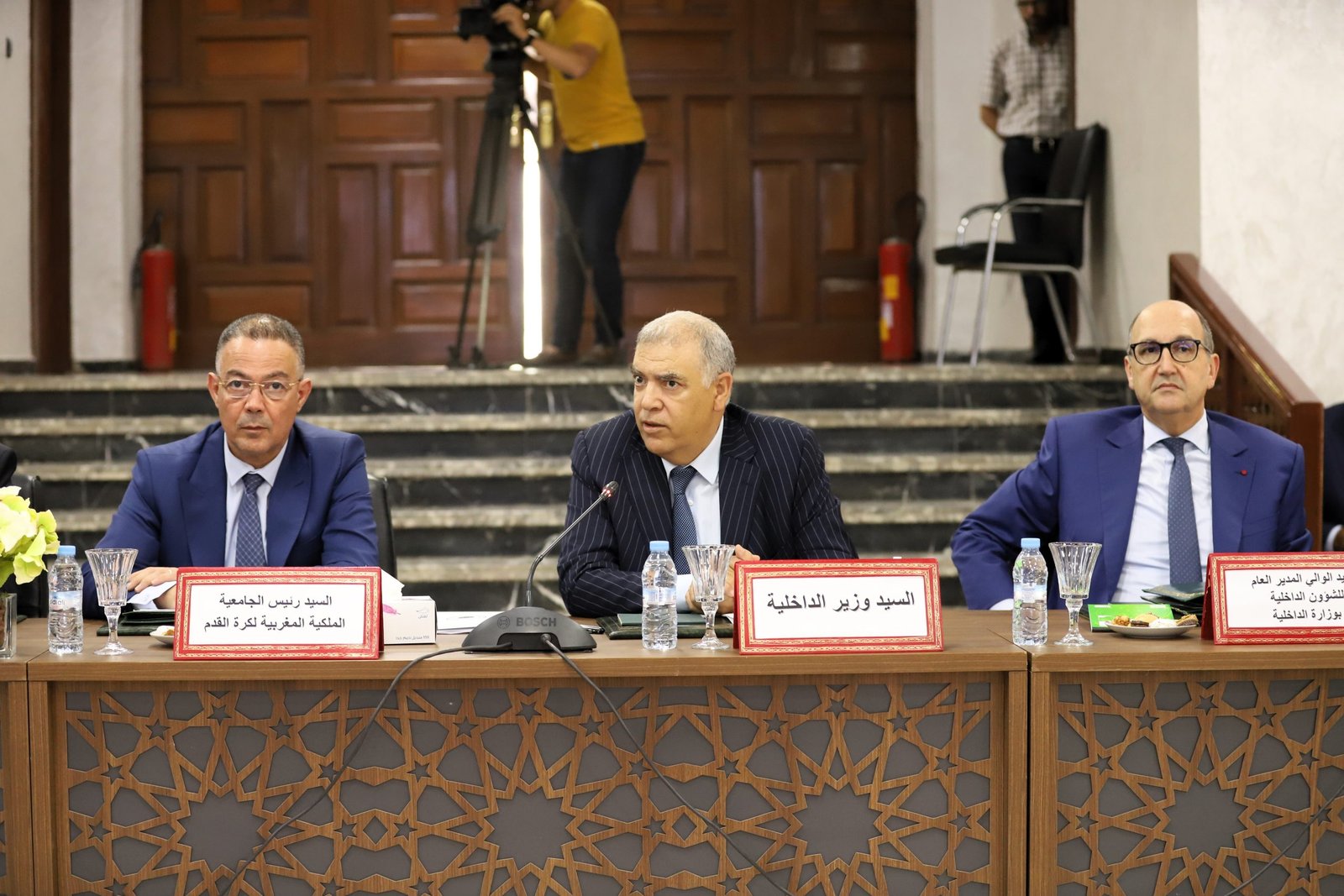 الرباط.. وزير الداخلية يترأس اجتماعا موسعا حول الاستعدادات لكأس العالم لكرة القدم 2030