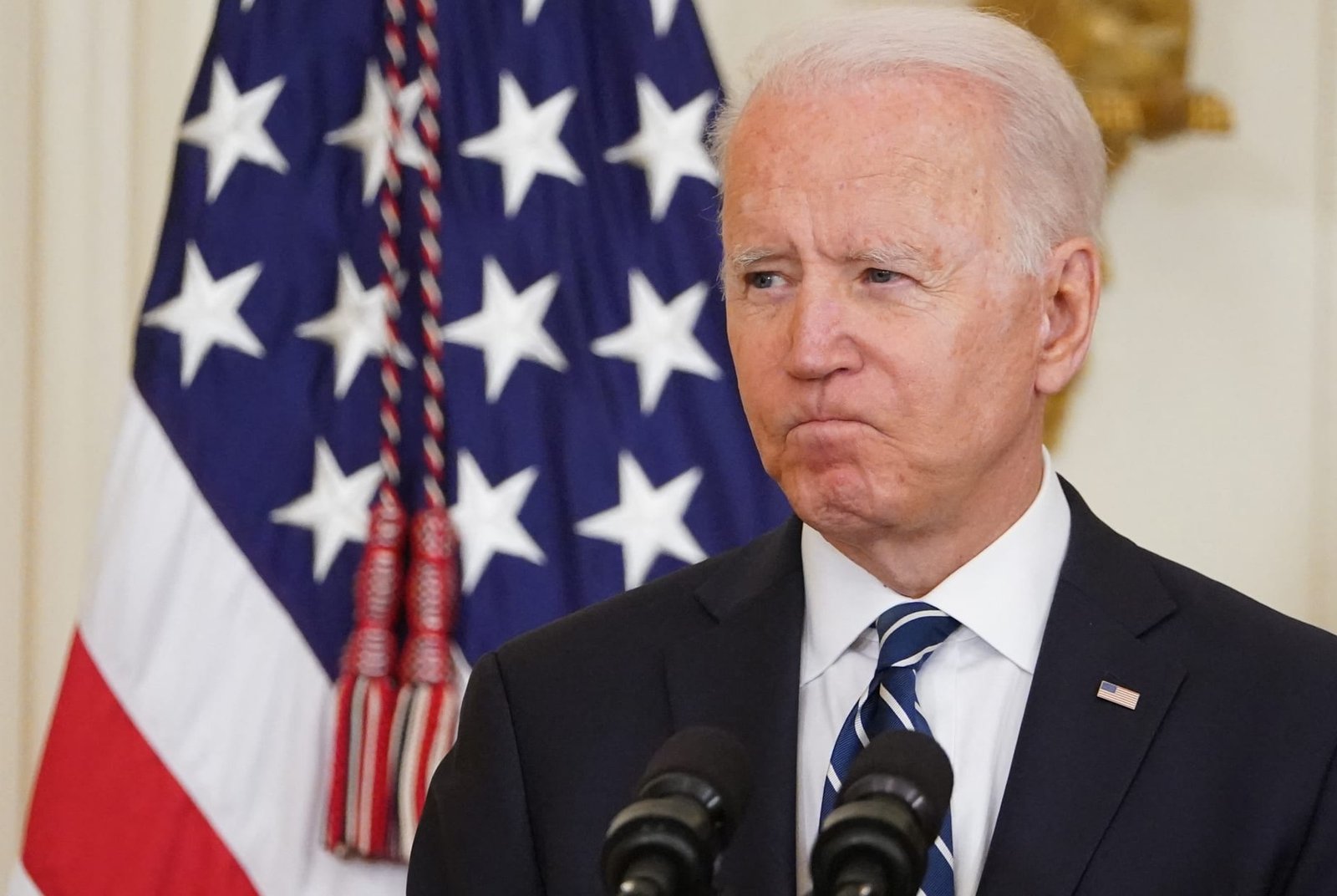 بايدن يتهم إيلون ماسك بشراء الانتخابات الأمريكية ويدعو للتبرع لحملته الانتخابية