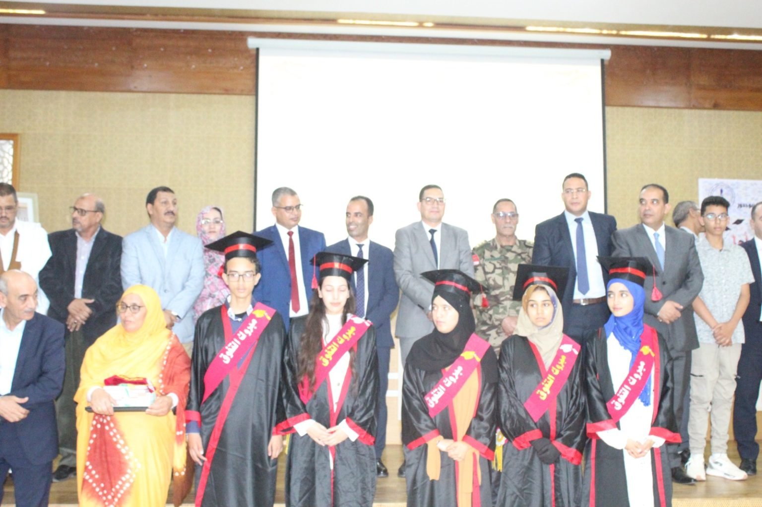 بوجدور..حفل للتميز إحتفاء بالتلاميذ المتفوقين برسم الموسم الدراسي 2023-2024