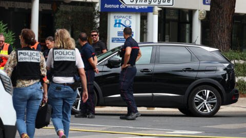 مقيم جزائري وراء الهجوم على كنيس يهودي في فرنسا   