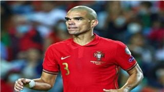 البرتغالي بيبي يعتزل كرة القدم عن عمر 41 سنة