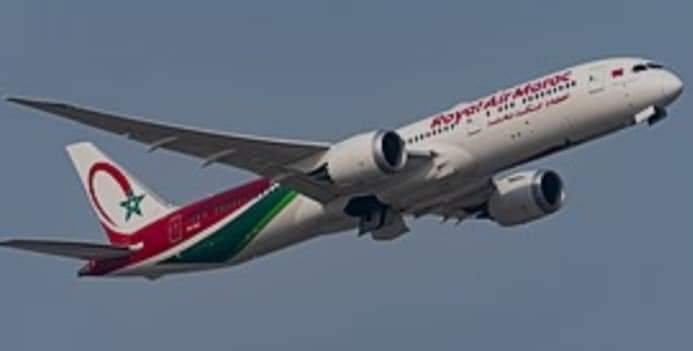 حقيقة العثور على “صراصير” بأمتعة طائرة تابعة للخطوط المغربية