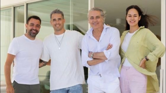 “تشافي” المدرب السابق لبرشلونة يقضي عطلته بمراكش