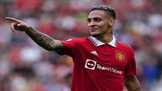 الشرطة البرازيلية تعلن براءة جناح نادي مانشستر يونايتد أنتوني من اتهامه بالاعتداء على صديقته السابقة