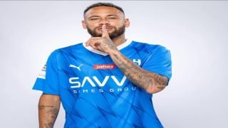 نيمار ينفي شائعات العودة إلى برشلونة ويؤكد استمراره مع الهلال