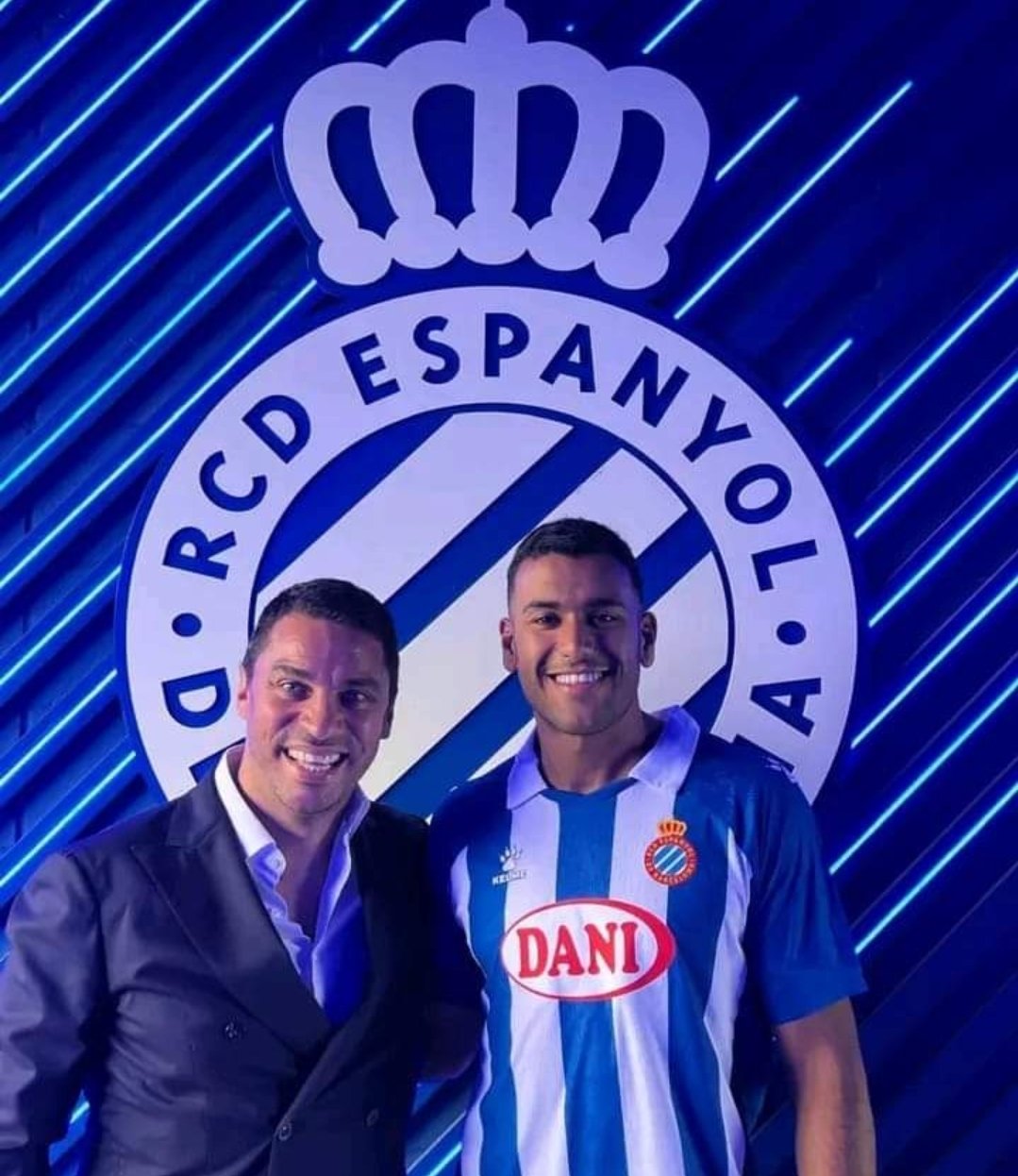 إسبانيول يستعير المهاجم المغربي وليد شديرة من نابولي لموسم واحد