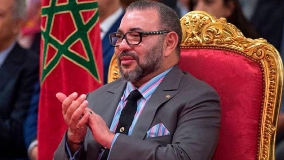 جلالة الملك يستقبل بتطوان البطل الأولمبي سفيان البقالي