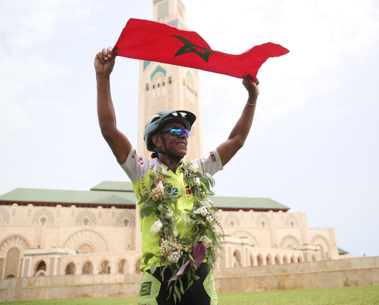 دراج مغربي يصل إلى الصين قادما من الدار البيضاء في رحلة إستغرقت 7 أشهر