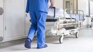 الدار البيضاء: تسمم غذائي يصيب 30 شخصًا بعد تناول “الخبزة العجيبة”