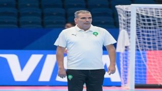 الدكيك يكشف عن تشكيلة الاسود لمواجهة نظيره الطادجيكستاني +القنوات الناقلة