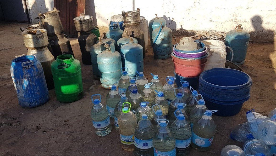 أولاد تايمة.. حجز أطنان من ” الماحيا ” في عملية تفكيك مصنع سري