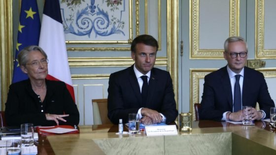 كشف النقاب عن تشكيلة الحكومة الفرنسية الجديدة