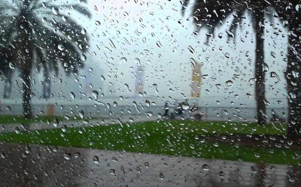 نشرة إنذارية حمراء.. تساقطات مطرية رعدية قوية جدا بعدد من أقاليم المملكة