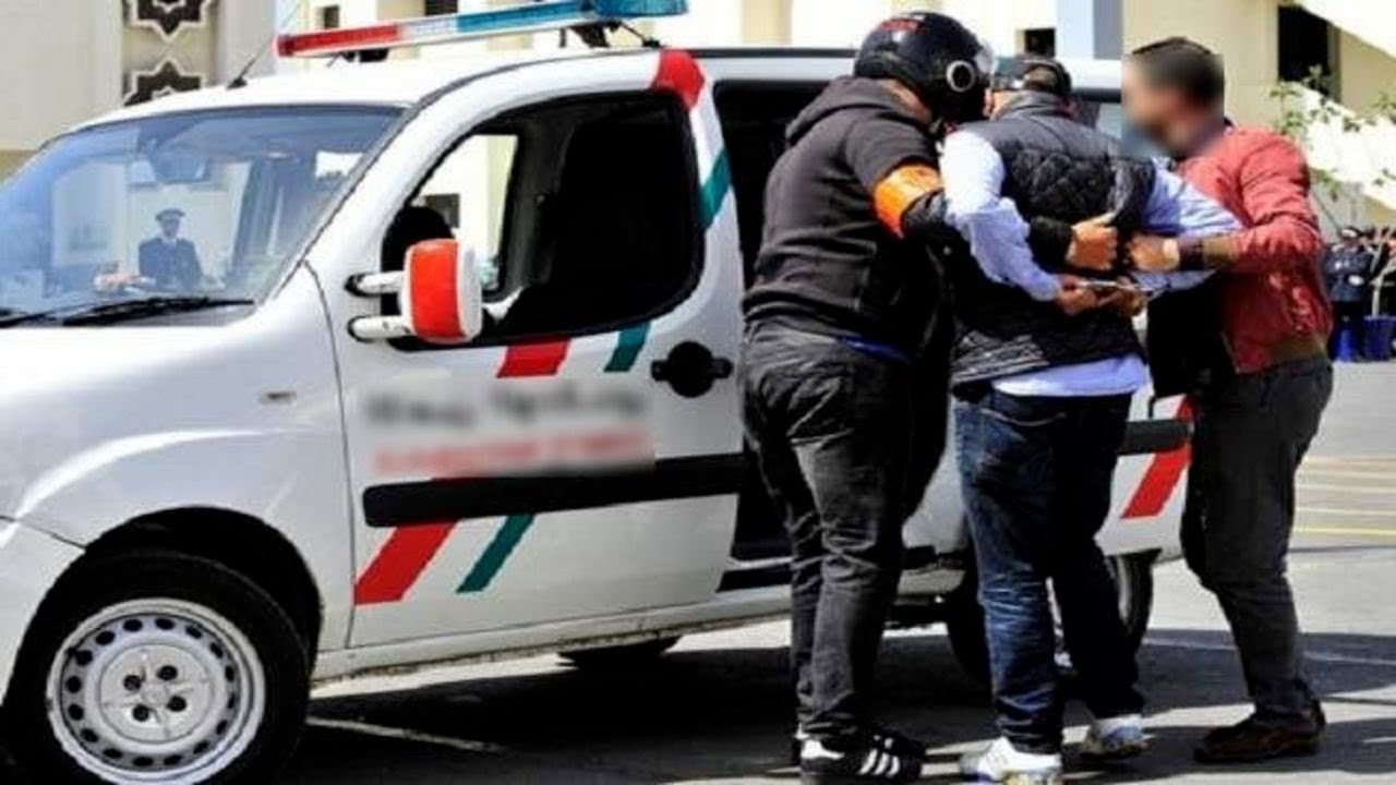 إيقافُ مُنتحلِ صفة “رجل مخابرات” بتطوان