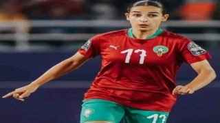 فالنسيا النسوي يعزز صفوفه بضم المدافعة المغربية حنان أيت الحاج