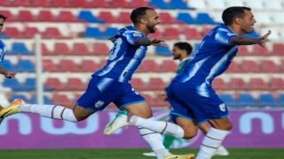 اتحاد طنجة يتفوق على الرجاء بثلاثية ويعتلي الصدارة مؤقتًا