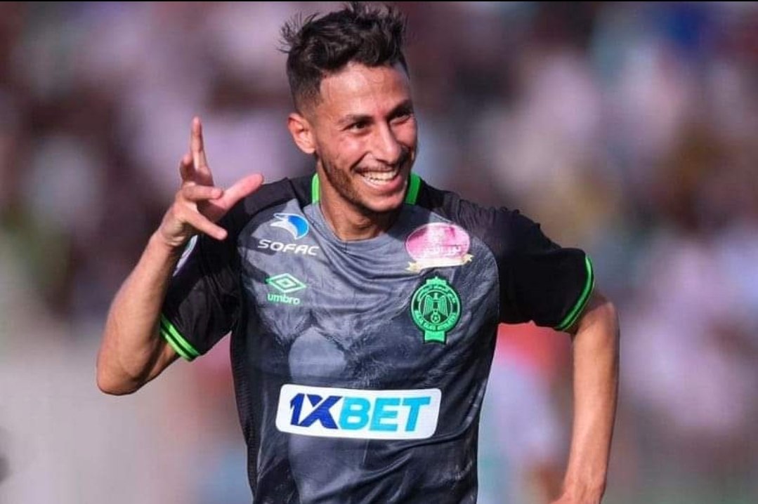 الرجاء يقلب الطاولة على أولمبيك آسفي في مواجهة مثيرة ويحقق فوزه الأول