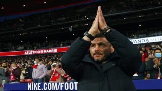 سيميوني يدعو إلى معاقبة المشجعين واللاعبين معاً بعد أحداث شغب ديربي مدريد