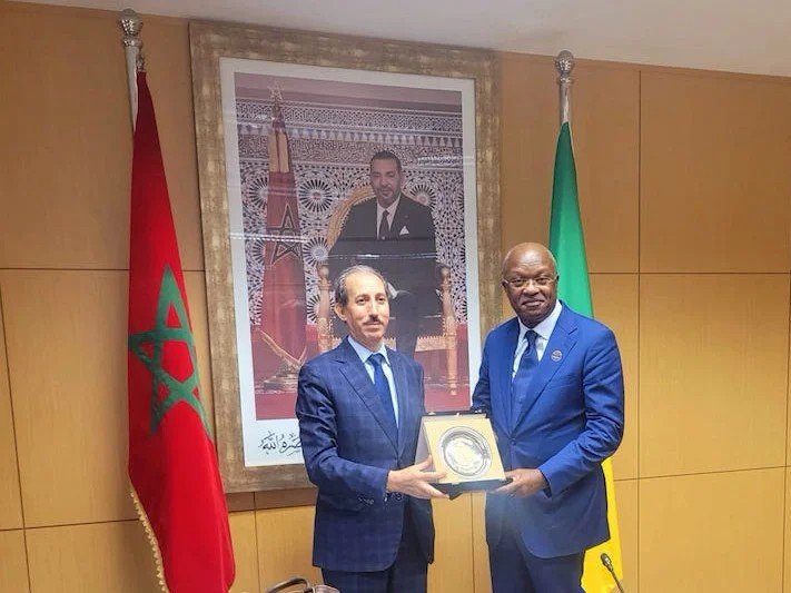 الحسن الداكي يستقبل وزير العدل الغابوني