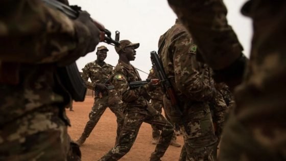 توتر متصاعد بين الجزائر ومالي يهدد بالتصادم العسكري