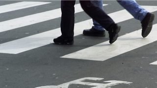 انتبهوا.. احترام ممرات الراجلين أو دفع غرامة: السلطات تعيد فرض غرامات السير