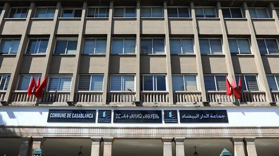 جماعة  الدار البيضاء تعلن إعادة بناء “جوطية” درب غلف وتعرض حديقة الحيوانات عين السبع للتدبير المفوض