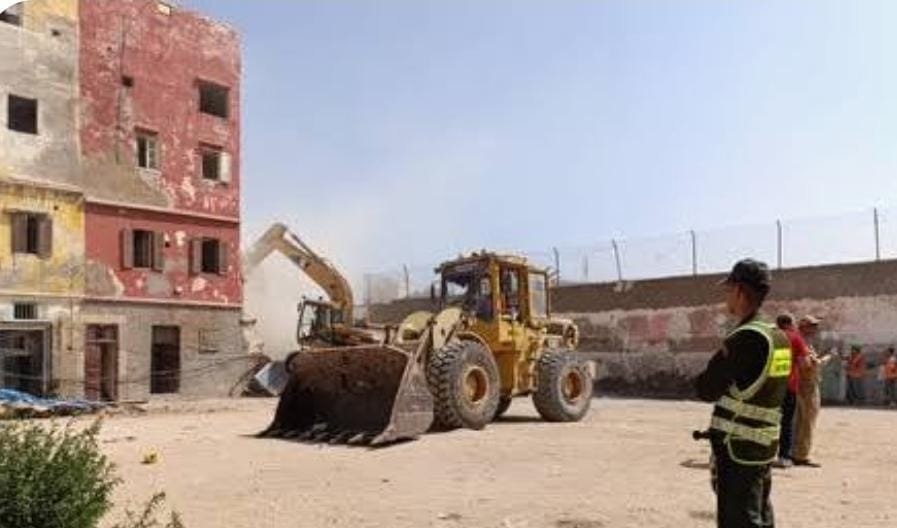 مشروع المحج الملكي.. سلطات البيضاء تواصل هدم المنازل في درب المعيزي بالمدينة القديمة   