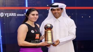 نور الشربيني تتوّج ببطولة قطر كلاسيك للاسكواش بعد نهائي مثير ضد نوران جوهر