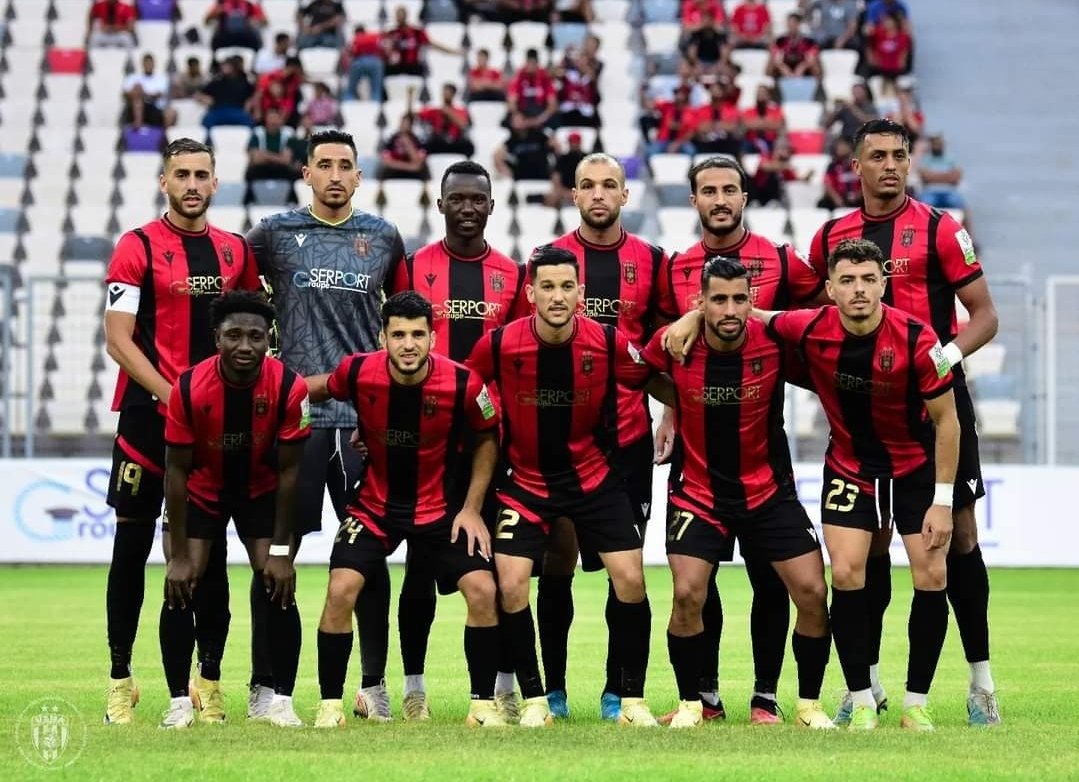 اتحاد العاصمة الجزائري يطعن في قرار “الكاف” بشأن غرامة الانسحاب أمام نهضة بركان
