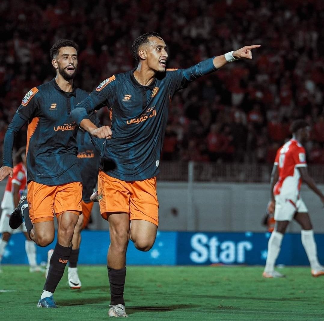 “نهضة بركان يهزم الوداد بهدف نظيف ويعزز صدارته للدوري”