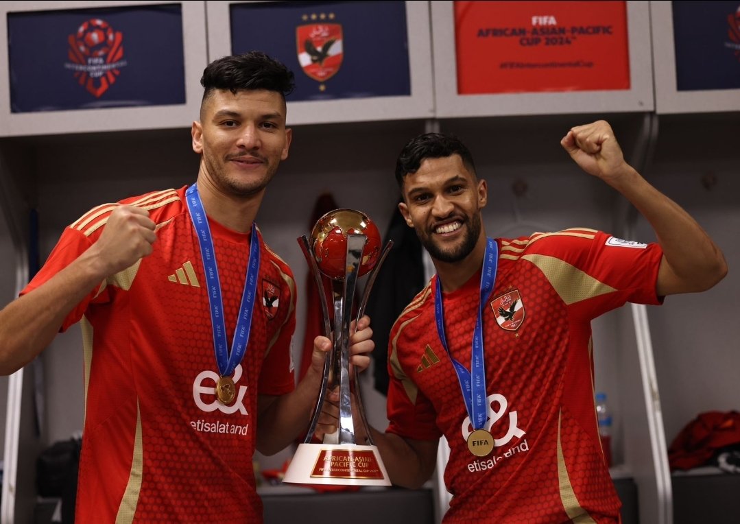 المغربيان داري وعطية الله يعبران عن سعادتهما ببلوغ نصف نهائي كأس القارات مع الأهلي المصري”