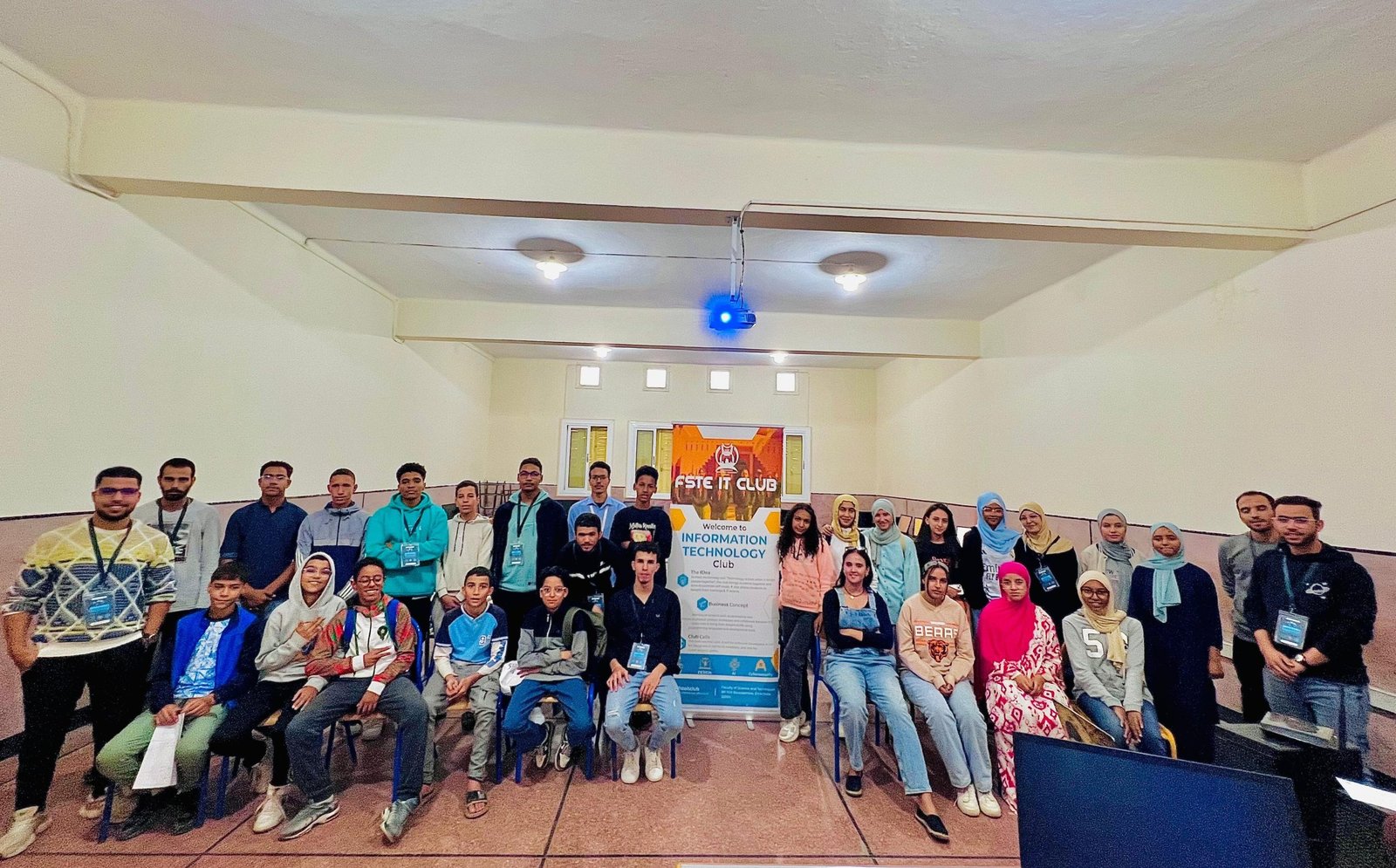 نادي تكنولوجيا المعلومات بالرشيدية يدعم الابتكار الرقمي لدى طلاب سجلماسة