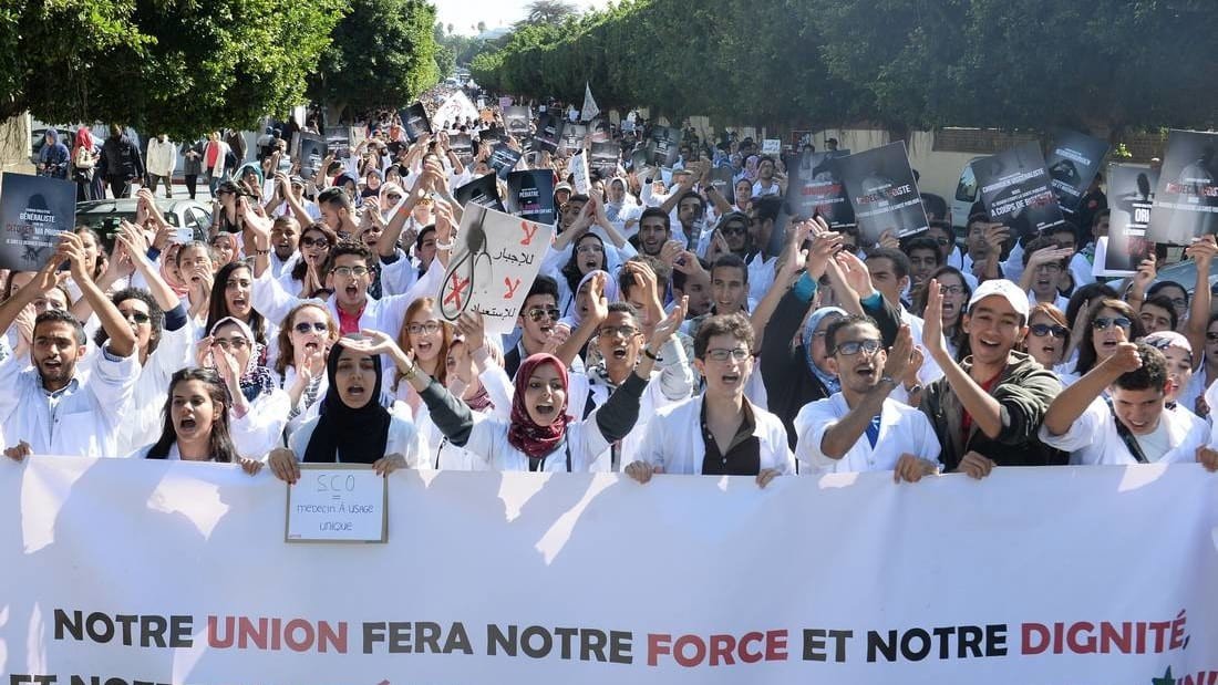 انتهاء أزمة طلبة الطب بتوقيع محضر تسوية