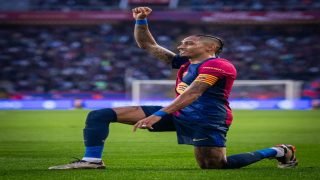 رافينيا: من لاعب على الهامش إلى نجم أساسي بفضل فليك – كيف استعاد البرازيلي بريقه في برشلونة