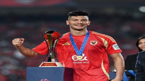 الأهلي يفقد خدمات أشرف داري في الدوري المصري بسبب الإصابة