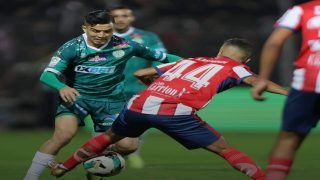 تعادل سلبي بين المغرب التطواني والرجاء الرياضي يعمق أزمة النقاط