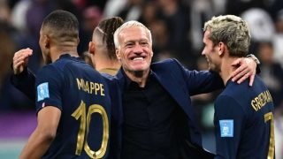 ديشامب يتحدث عن أزمة مبابي: “مرحلة معقدة ولكن الأمل قائم”