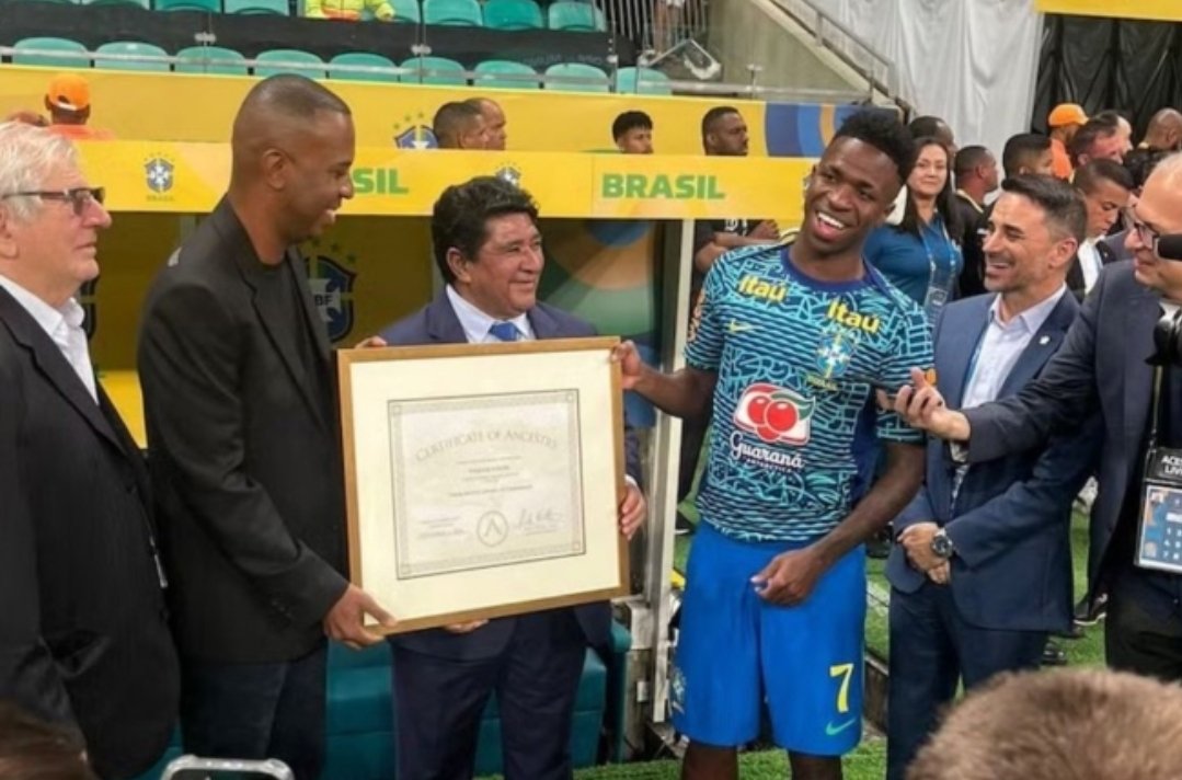 فينيسيوس جونيور: نجم البرازيل يكشف عن أصوله الأفريقية
