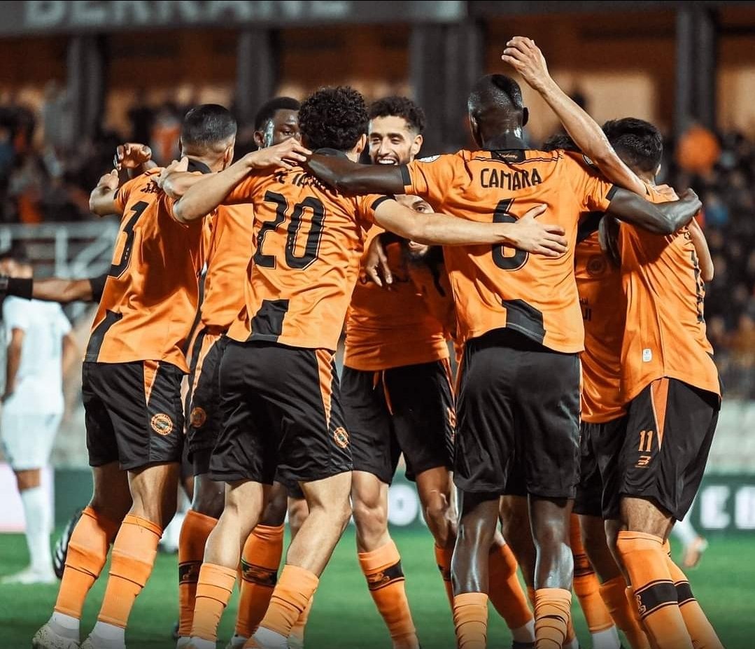 ثلاثي نهضة بركان يتألق في التشكيلة المثالية للجولة الأولى من كأس الكونفدرالية الإفريقية