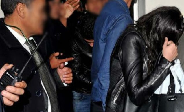 تورط فتاة قاصر في ترويج المخدرات يقود لاعتقال ثلاثة أشخاص